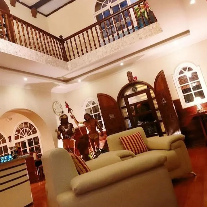 Hotel Boutique Spa Villa De Sant contacts