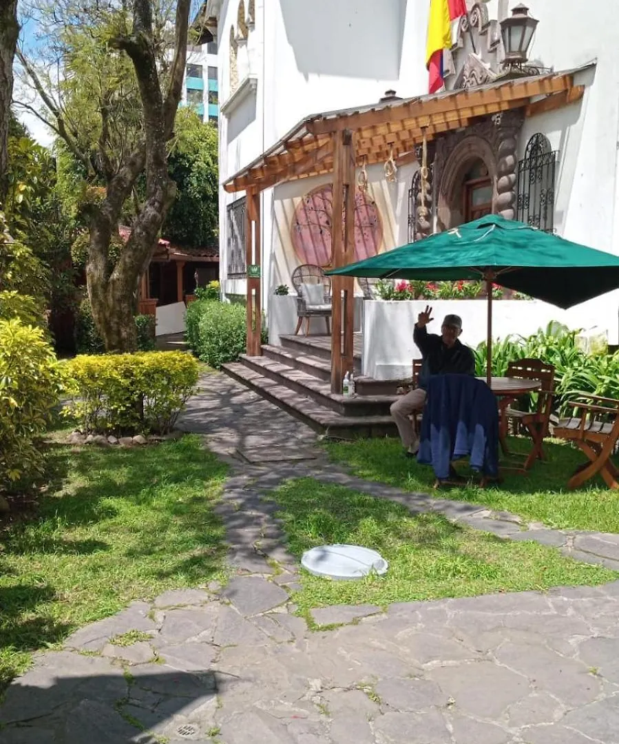 Hotel Boutique Spa Villa De Sant Quito 3*,